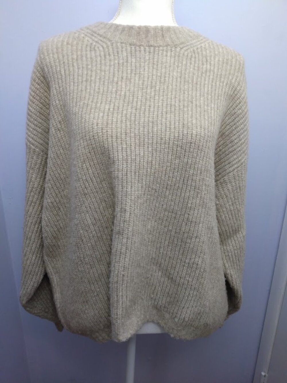H&M Women's Knit Sweater Size Large Beige Slouchy Oversized Cozy Casual